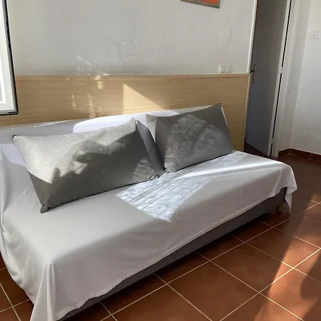 Veuras El Mar - Madrague Beach Studio 02 Apartment Roses